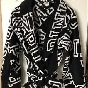 New! Vs Pink robe